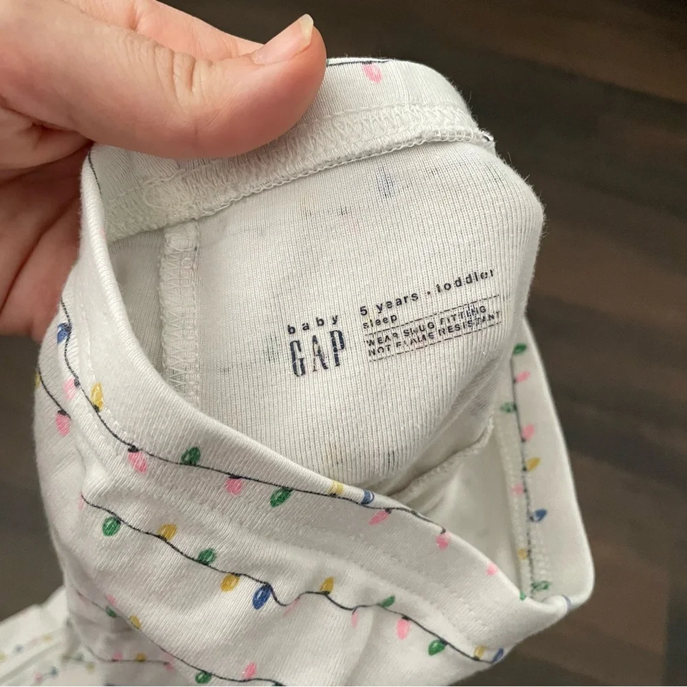 Gap Kid’s Christmas Light Print Pajama Pants Size 5